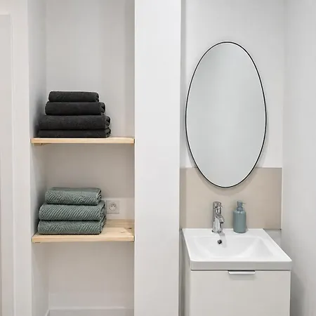 T2 Lumineux - Hyper-centre - Queen Bed - Bureau - Fibre Saint-Etienne (Loire)